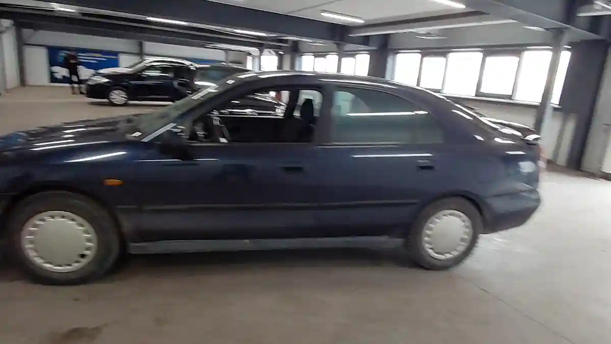 Mitsubishi Carisma 1997 года за 2 500 000 тг. в Астана