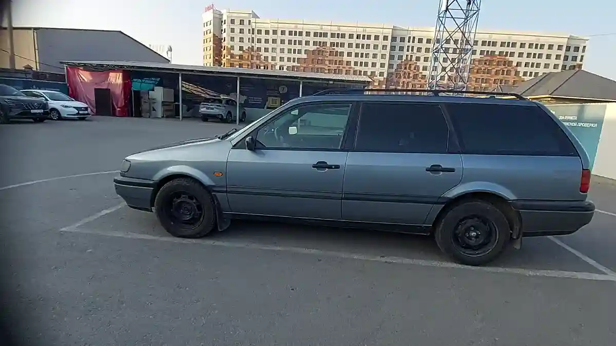 Volkswagen Passat 1993 года за 2 100 000 тг. в Шымкент