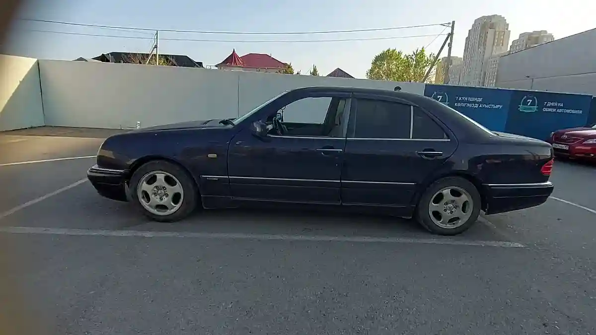 Mercedes-Benz E-Класс 1996 года за 2 500 000 тг. в Шымкент