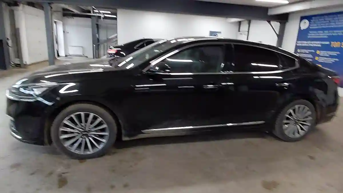 Kia K7 2016 года за 8 700 000 тг. в Астана