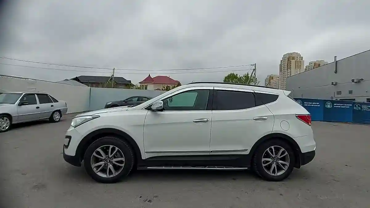 Hyundai Santa Fe 2013 года за 8 290 000 тг. в Шымкент
