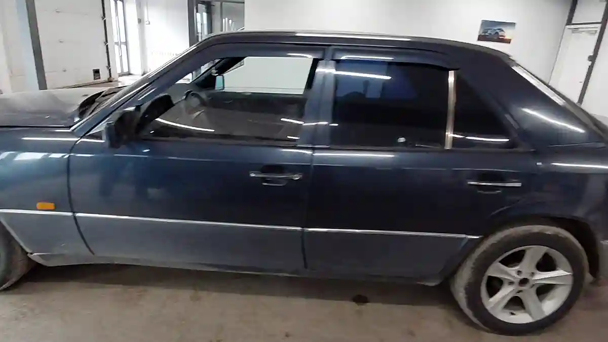 Mercedes-Benz E-Класс 1994 года за 1 600 000 тг. в Астана