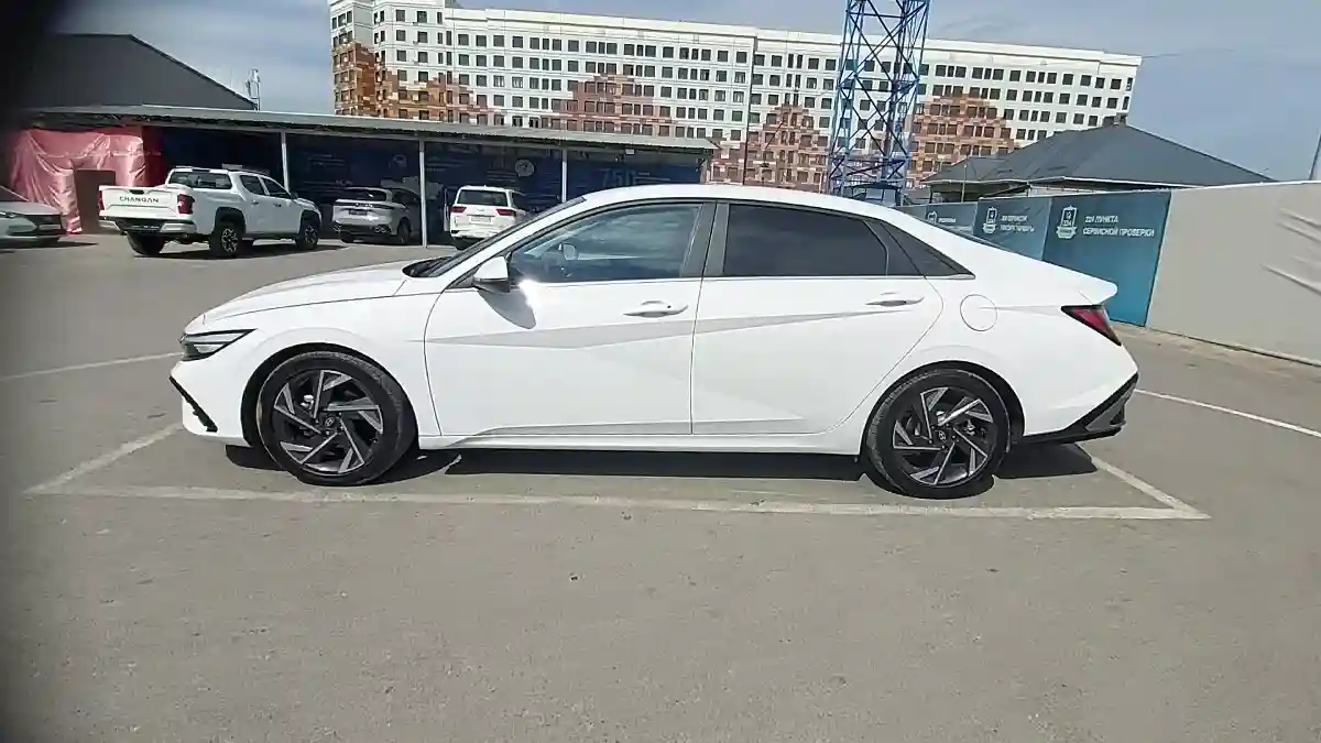 Hyundai Elantra 2024 года за 11 000 000 тг. в Шымкент