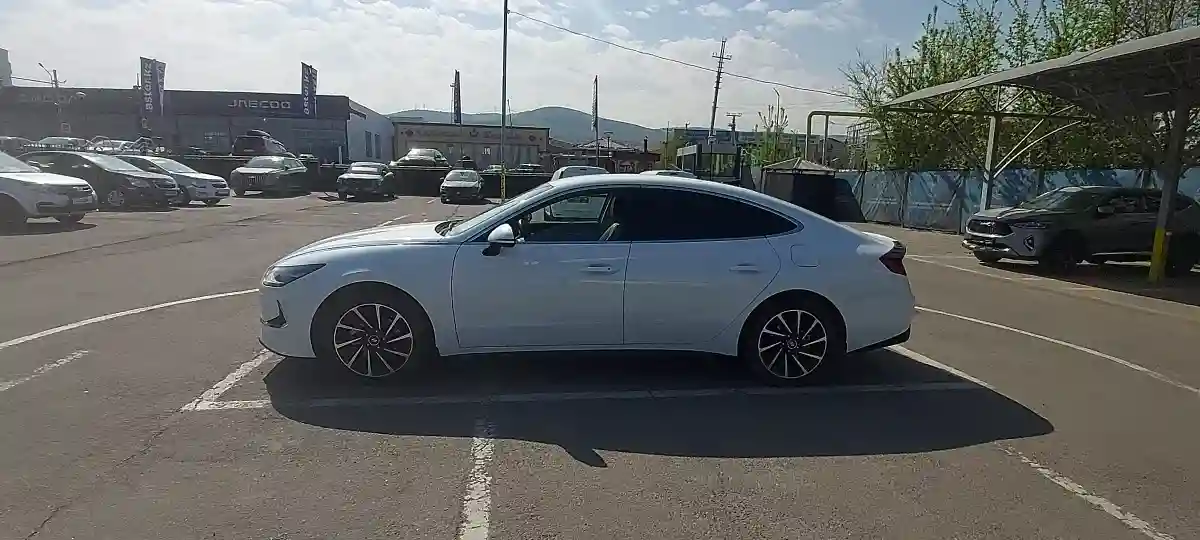Hyundai Sonata 2023 года за 13 000 000 тг. в Алматы
