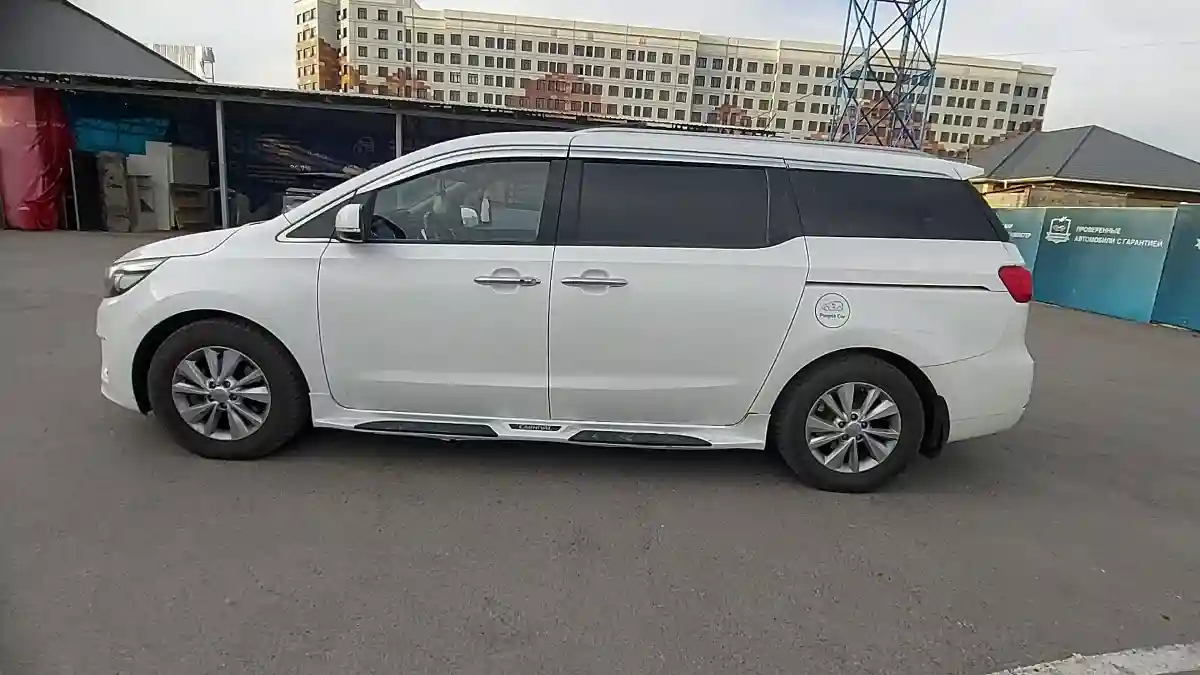 Kia Carnival 2020 года за 13 000 000 тг. в Шымкент