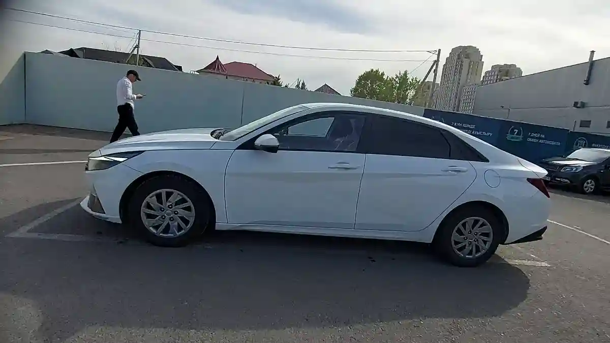 Hyundai Avante 2021 года за 8 500 000 тг. в Шымкент