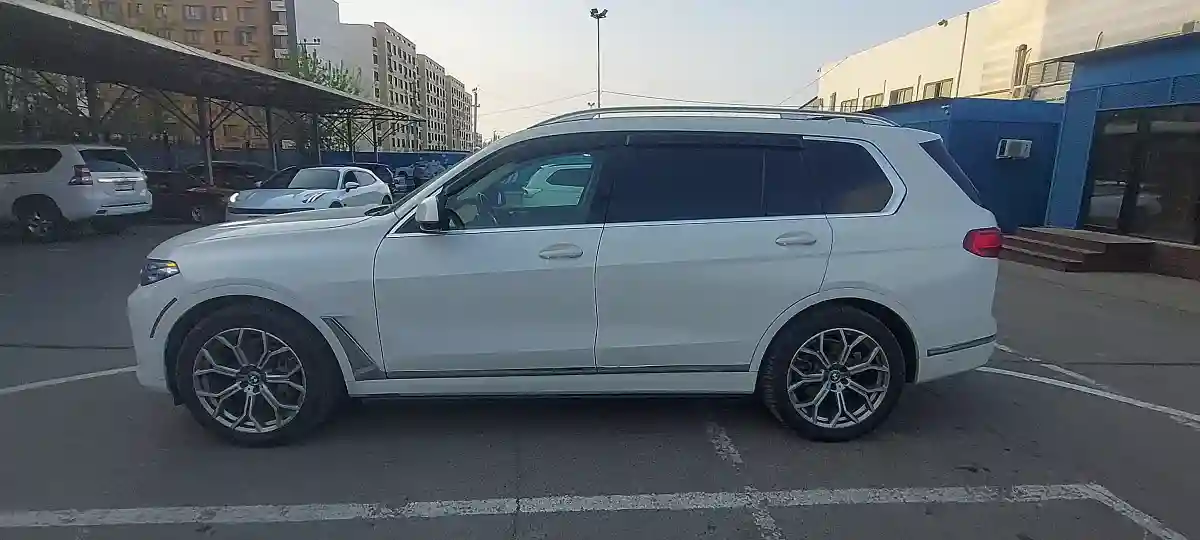 BMW X7 2019 года за 25 000 000 тг. в Алматы