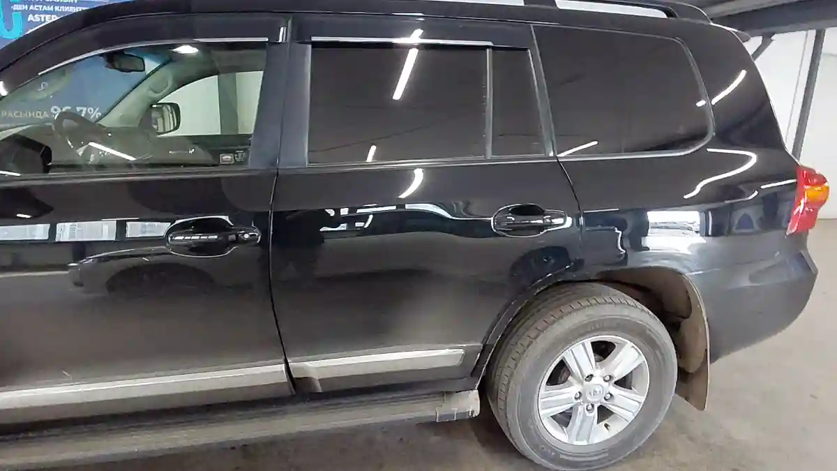 Toyota Land Cruiser 2014 года за 24 700 000 тг. в Астана
