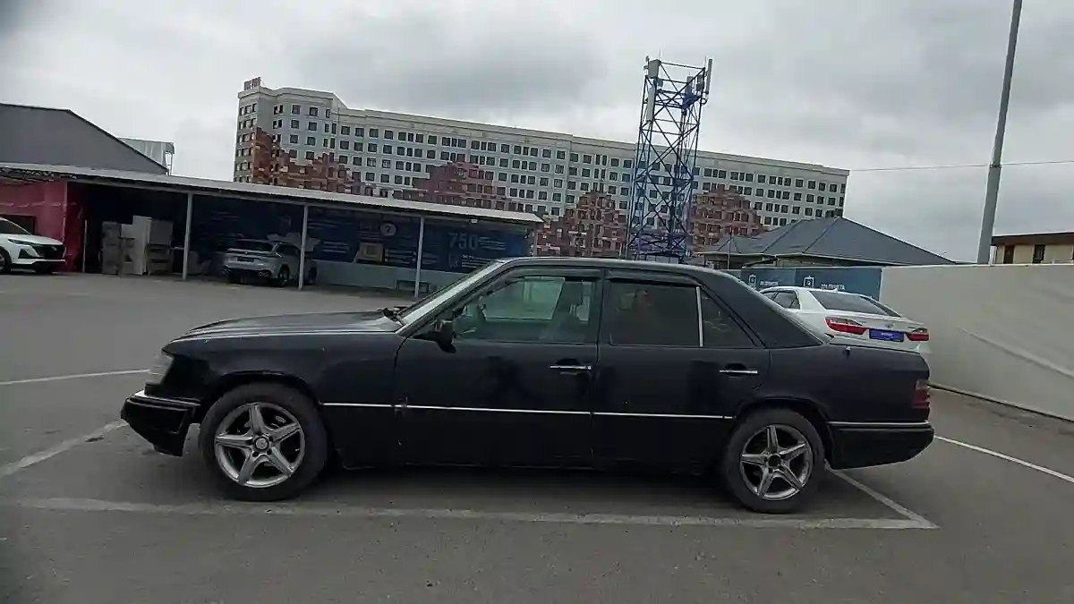Mercedes-Benz E-Класс 1994 года за 2 000 000 тг. в Шымкент