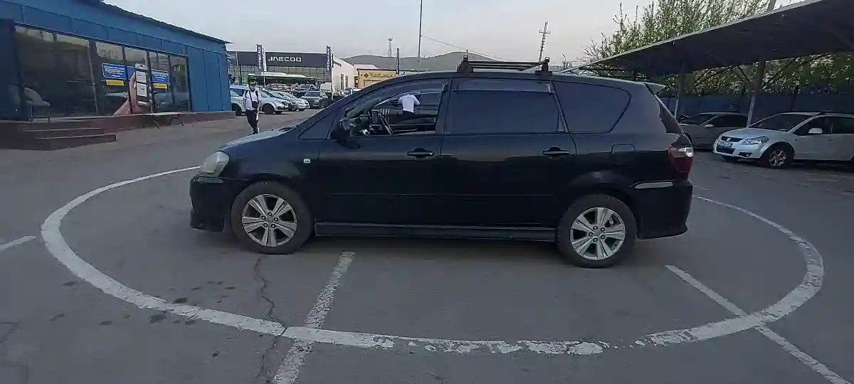 Toyota Ipsum 2005 года за 5 000 000 тг. в Алматы