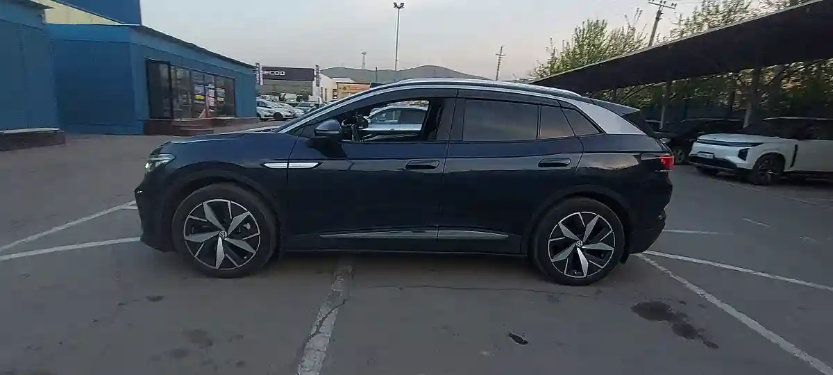 Volkswagen ID.4 2022 года за 10 500 000 тг. в Алматы