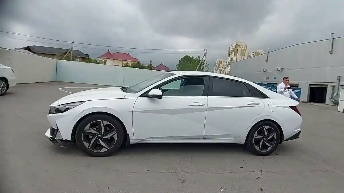 Hyundai Elantra 2022 года за 11 000 000 тг. в Шымкент