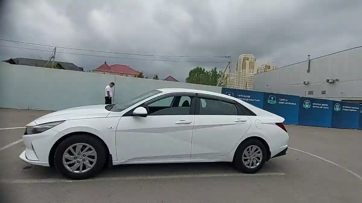 Hyundai Elantra 2021 года за 8 500 000 тг. в Шымкент