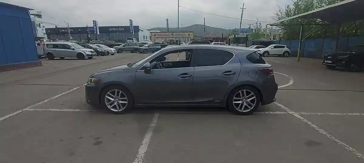 Lexus CT 2014 года за 7 500 000 тг. в Алматы