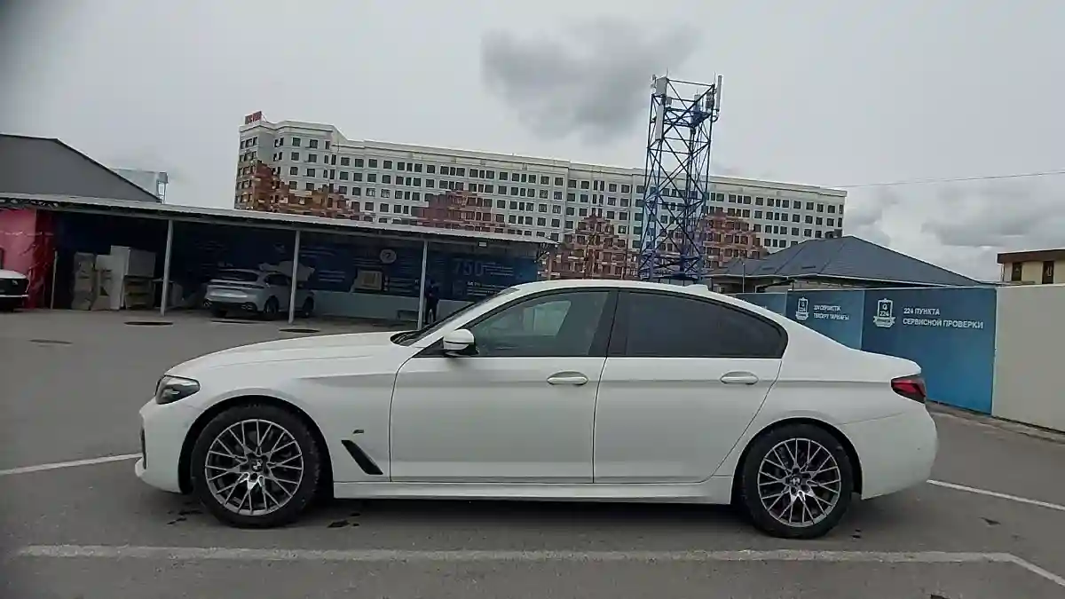 BMW 5 серии 2020 года за 25 000 000 тг. в Шымкент