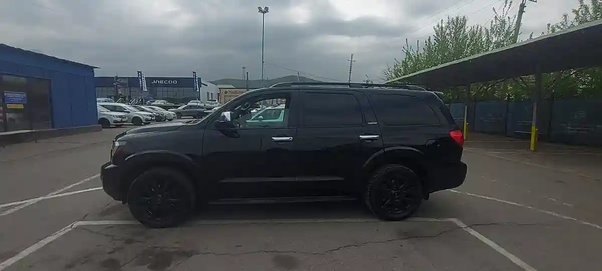 Toyota Sequoia 2016 года за 20 000 000 тг. в Алматы