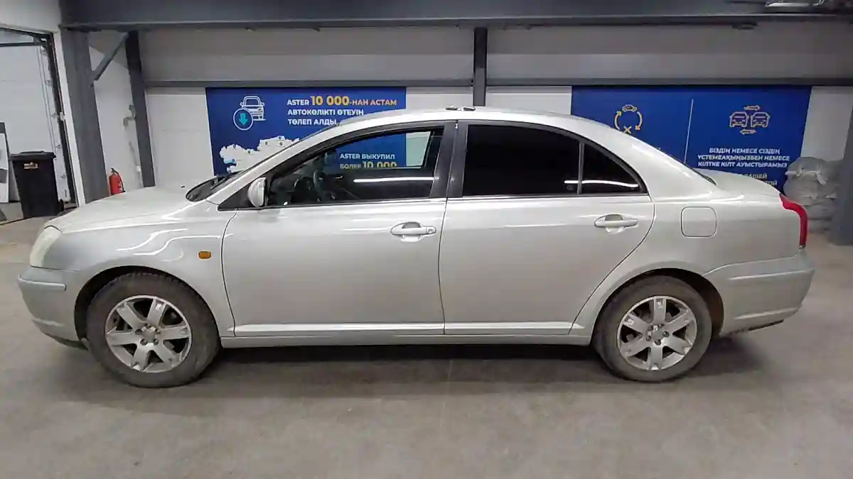 Toyota Avensis 2004 года за 3 700 000 тг. в Астана