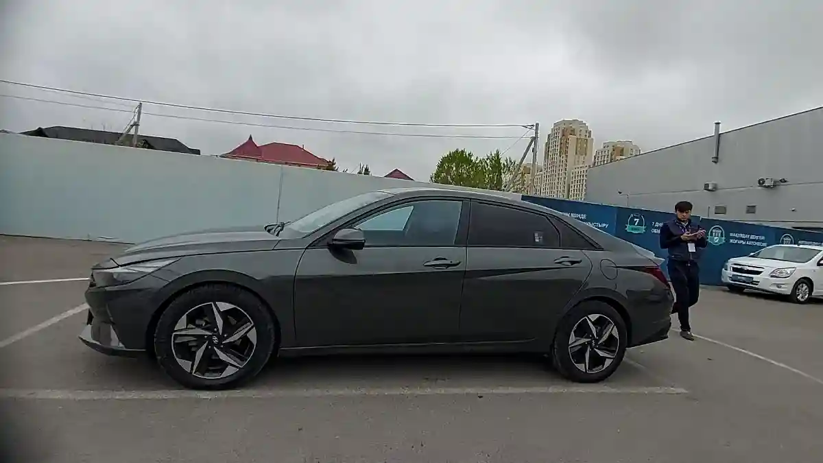 Hyundai Avante 2022 года за 10 500 000 тг. в Шымкент