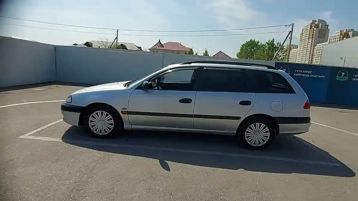 Toyota Avensis 2002 года за 3 000 000 тг. в Шымкент