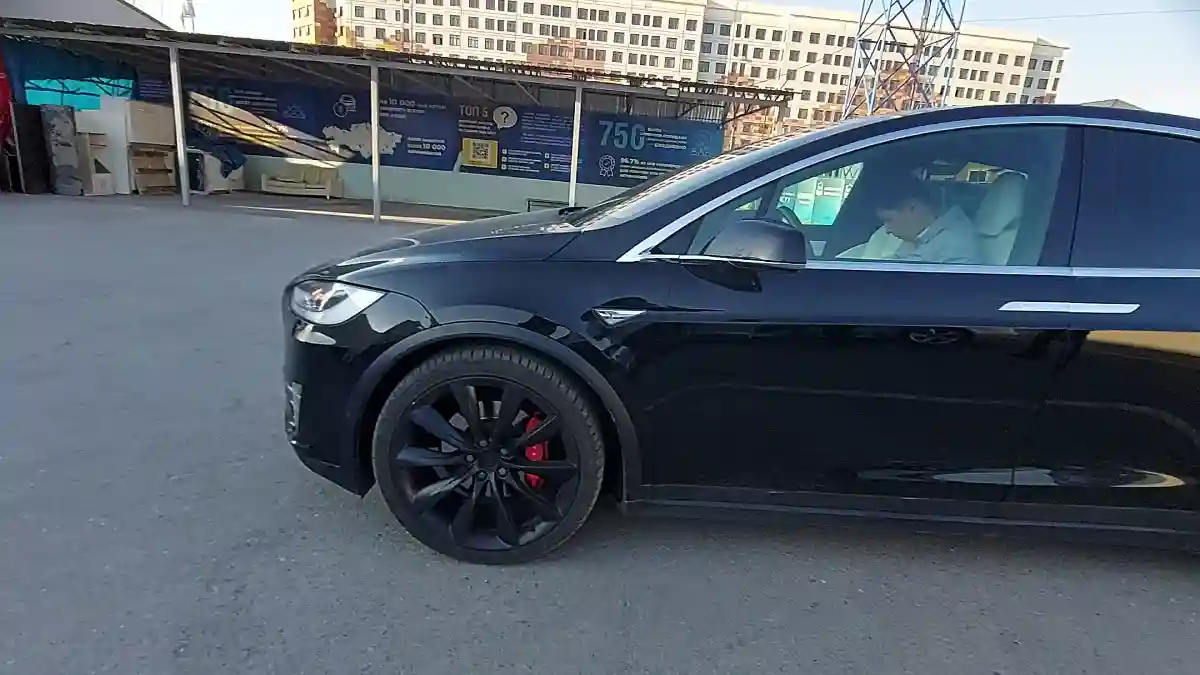 Tesla Model X 2016 года за 18 000 000 тг. в Шымкент