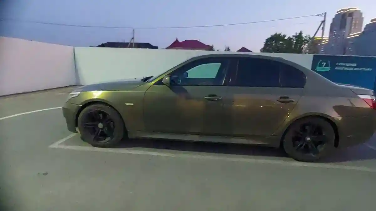 BMW 5 серии 2005 года за 5 500 000 тг. в Шымкент
