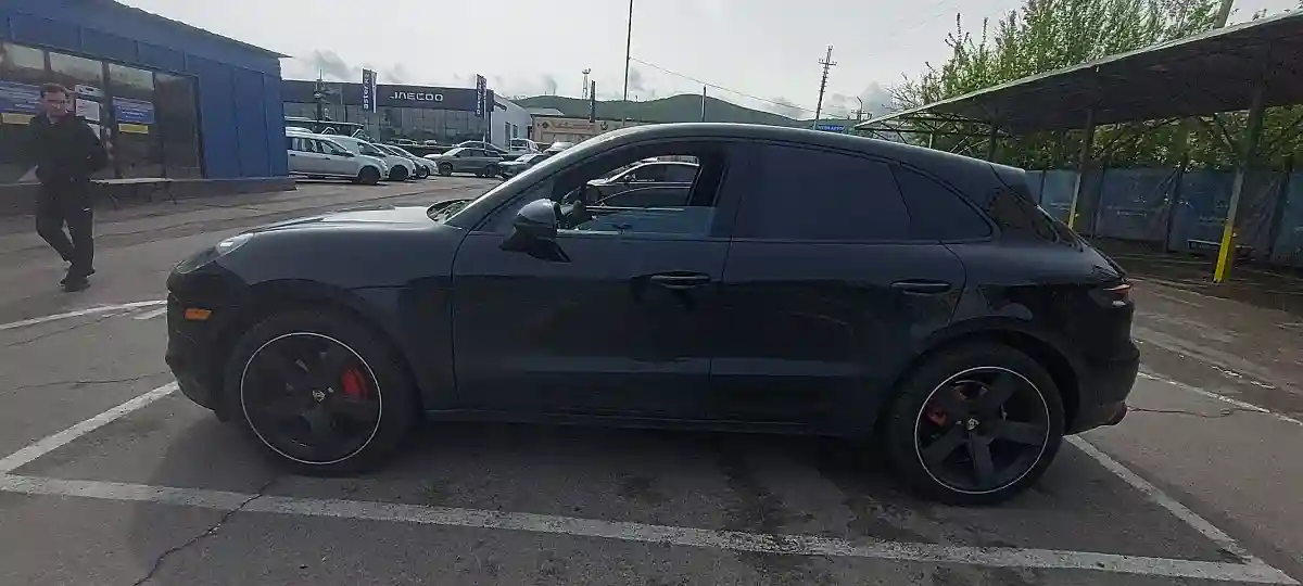 Porsche Macan 2020 года за 22 000 000 тг. в Алматы
