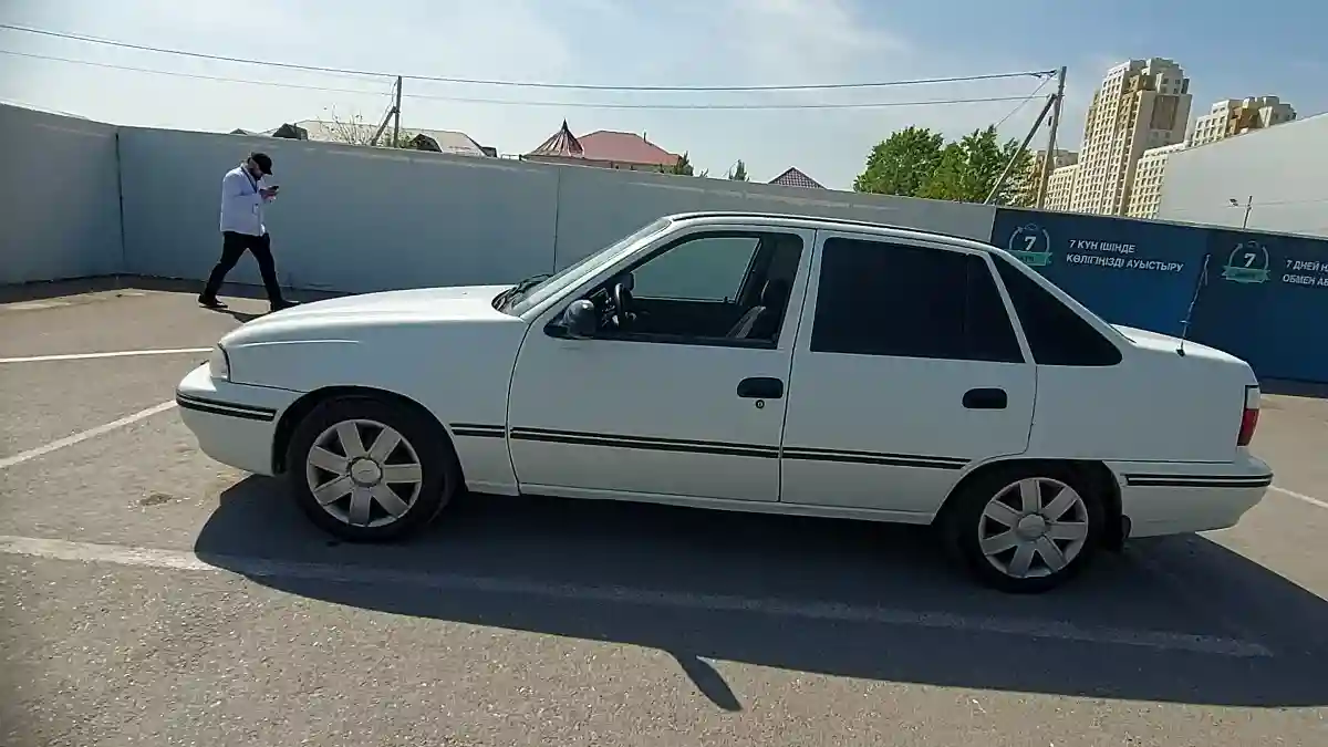 Daewoo Nexia 1995 года за 1 000 000 тг. в Шымкент