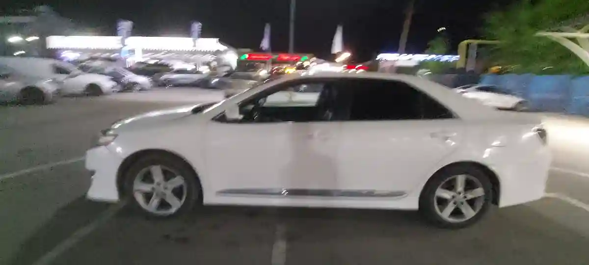 Toyota Camry 2012 года за 8 000 000 тг. в Алматы