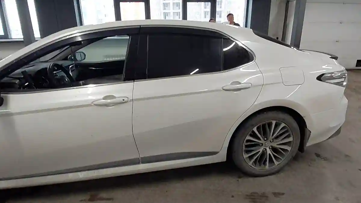 Toyota Camry 2020 года за 13 500 000 тг. в Астана