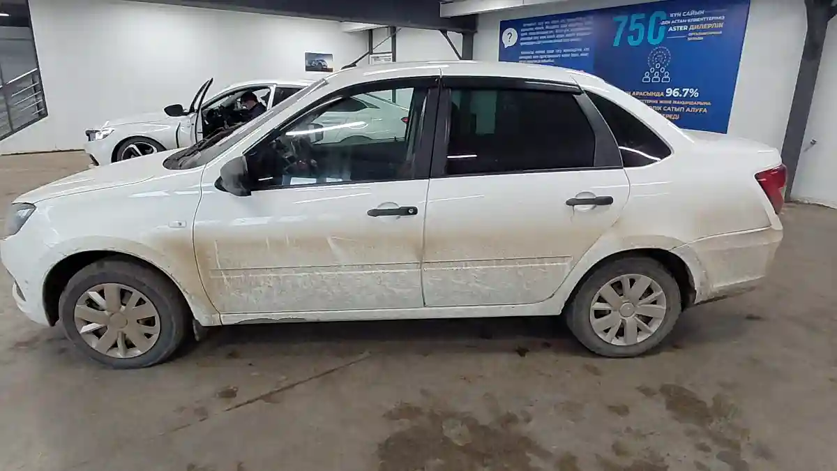 LADA (ВАЗ) Granta 2020 года за 2 300 000 тг. в Астана