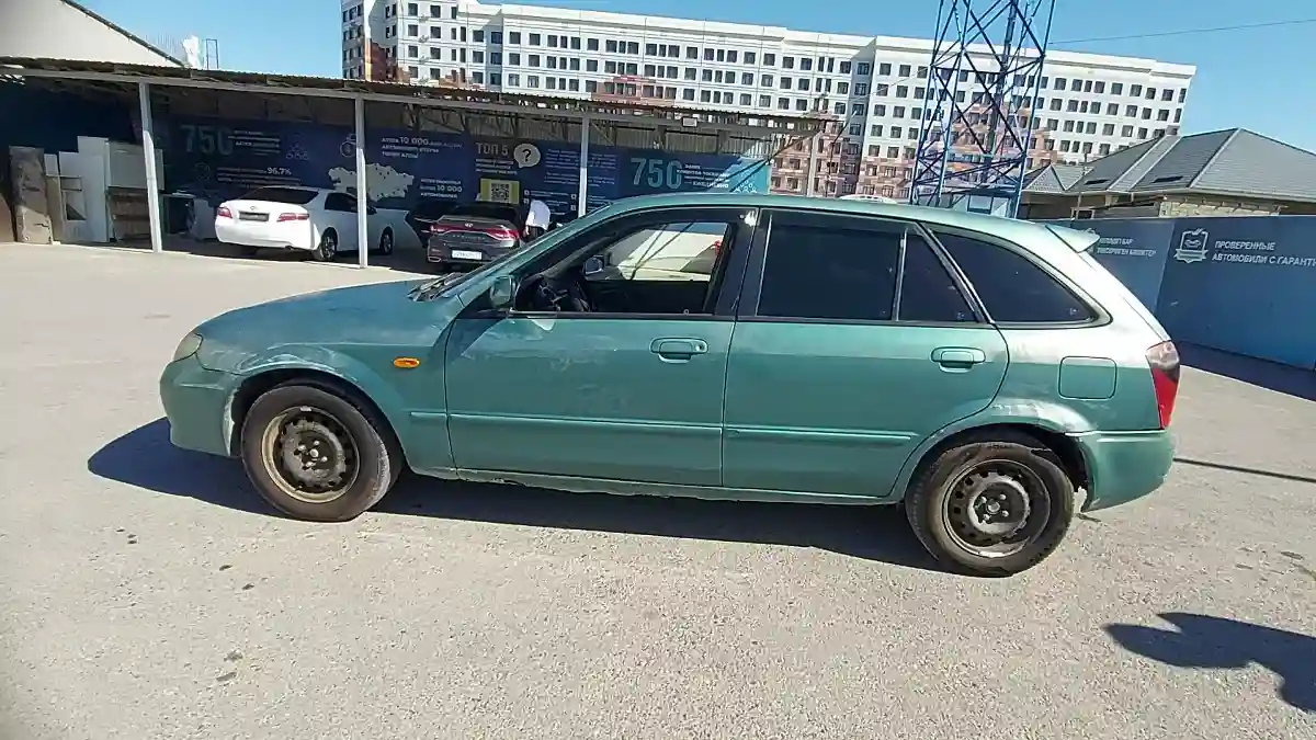 Mazda 323 2002 года за 1 000 000 тг. в Шымкент