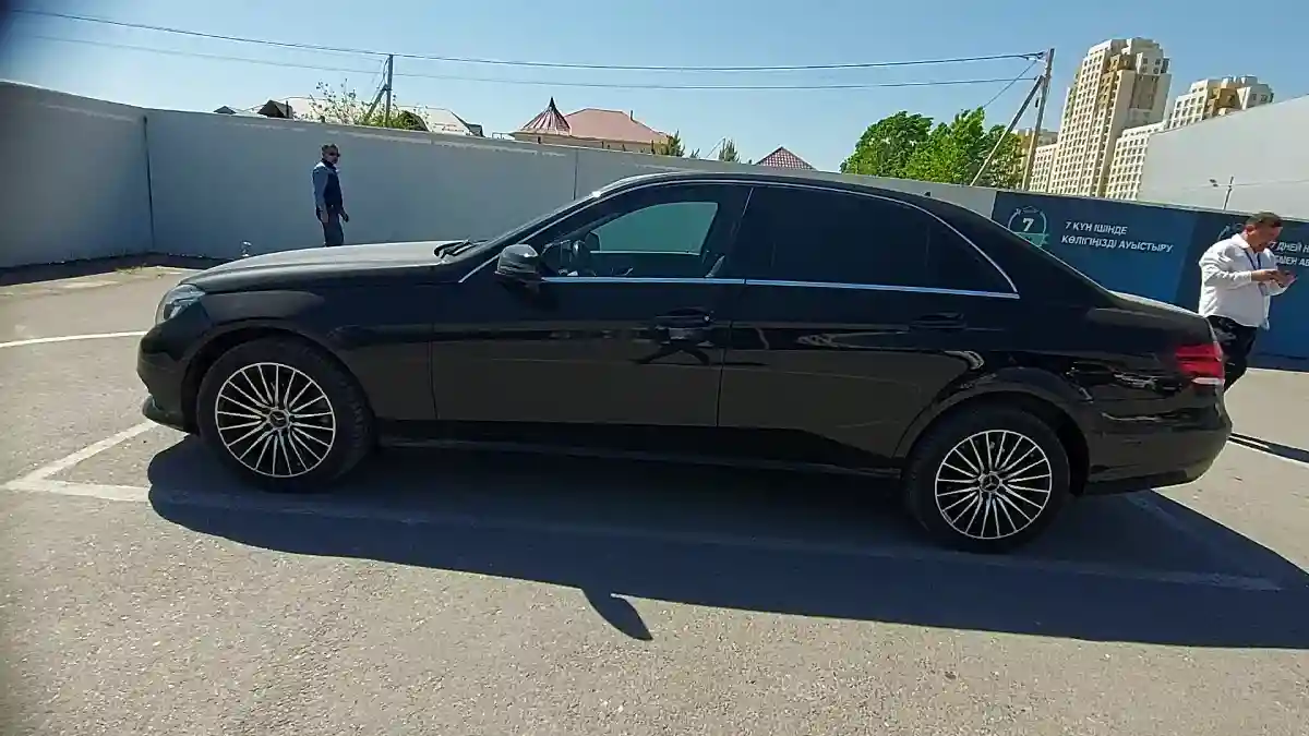 Mercedes-Benz E-Класс 2015 года за 12 500 000 тг. в Шымкент