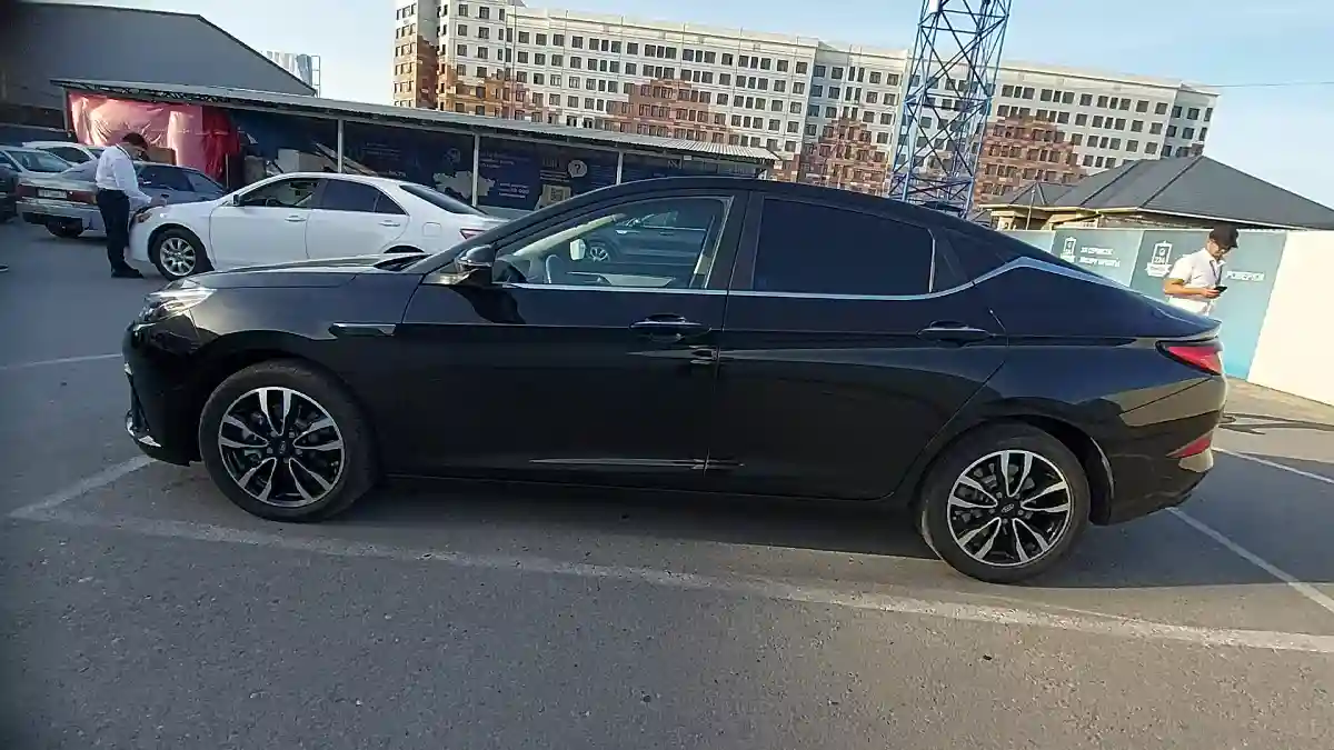 JAC J7 2023 года за 6 300 000 тг. в Шымкент