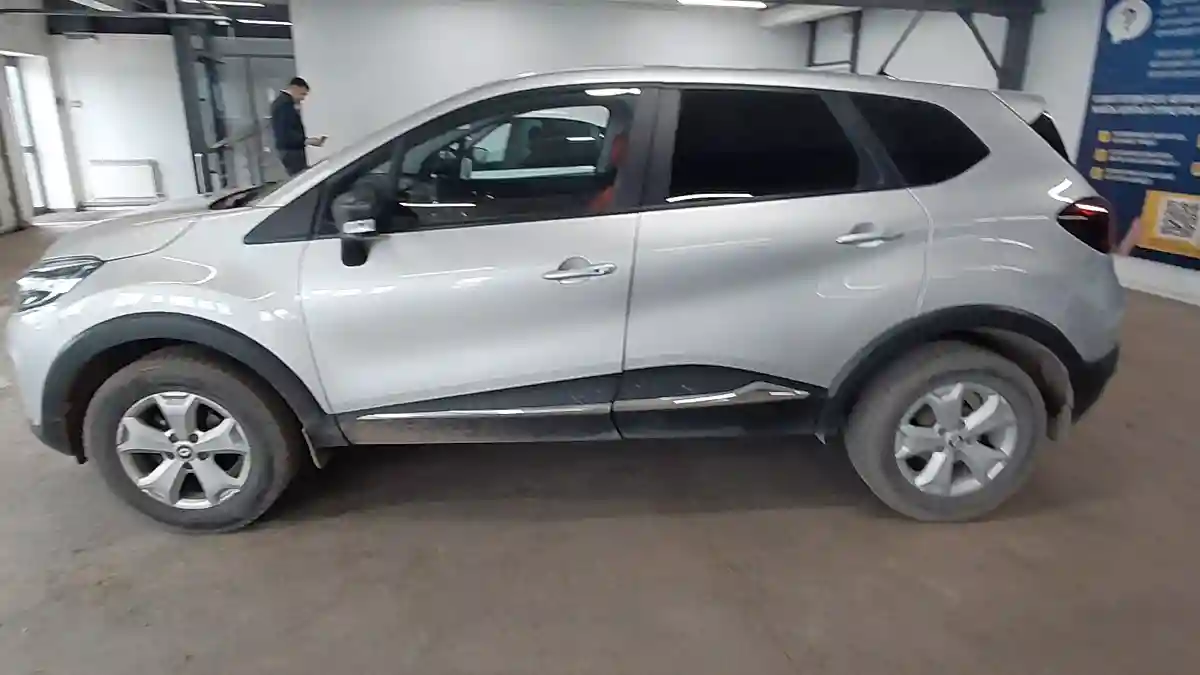 Renault Kaptur 2021 года за 7 000 000 тг. в Астана