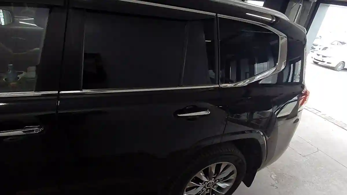 Toyota Land Cruiser 2022 года за 50 000 000 тг. в Астана