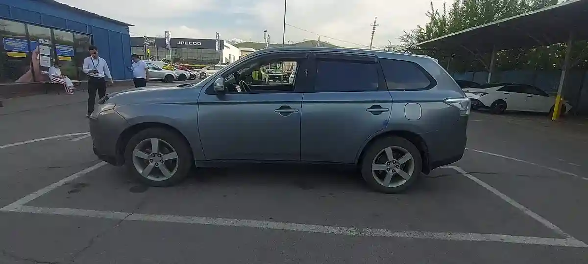 Mitsubishi Outlander 2012 года за 6 500 000 тг. в Алматы