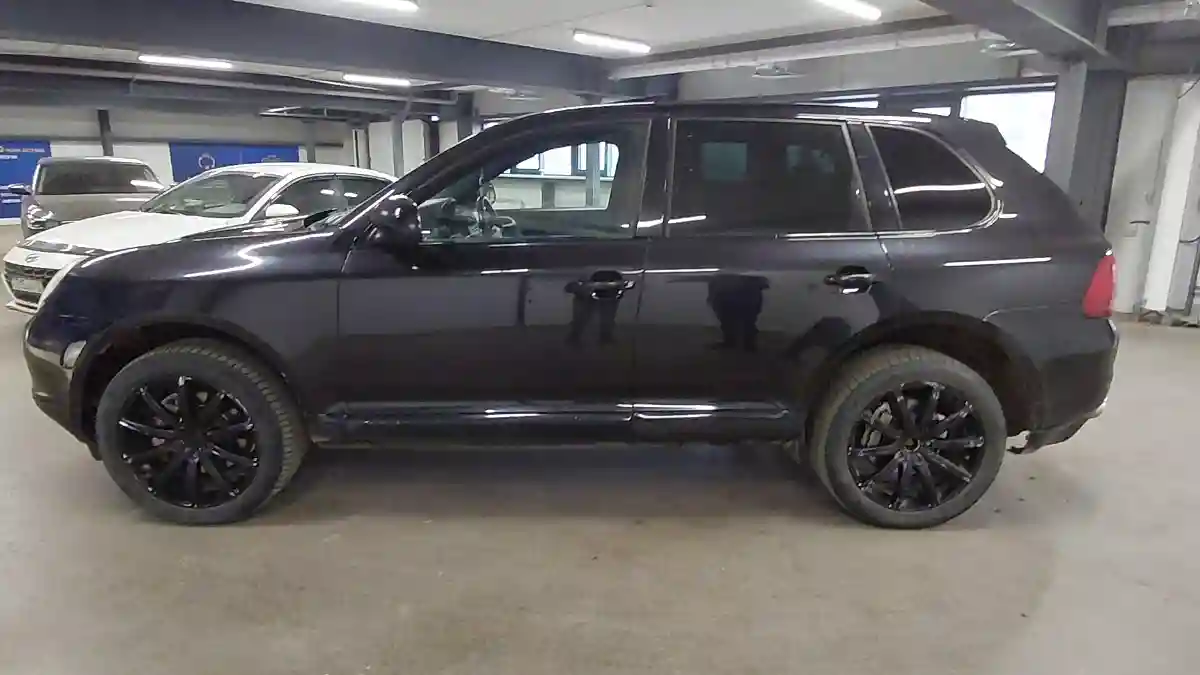 Porsche Cayenne 2004 года за 3 000 000 тг. в Астана