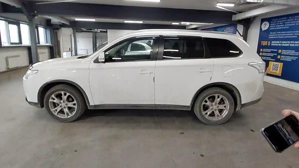 Mitsubishi Outlander 2014 года за 8 500 000 тг. в Астана