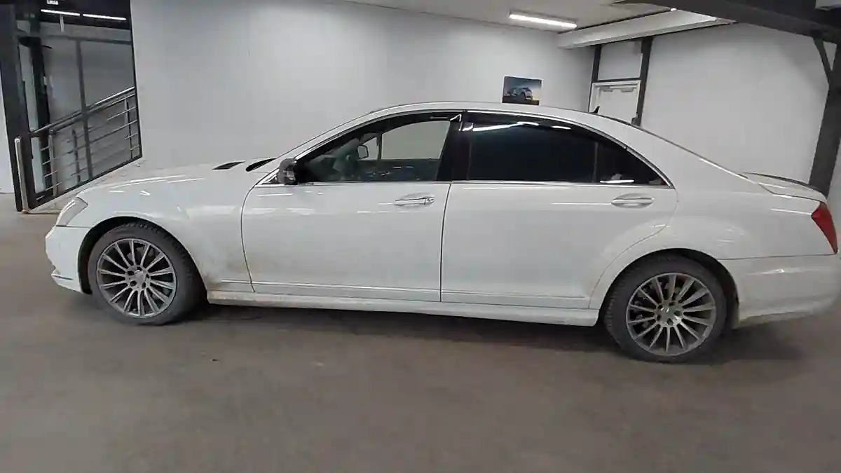 Mercedes-Benz S-Класс 2006 года за 6 000 000 тг. в Астана