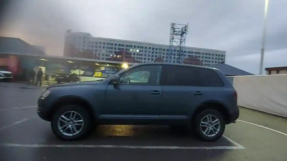 Volkswagen Touareg 2003 года за 4 500 000 тг. в Шымкент