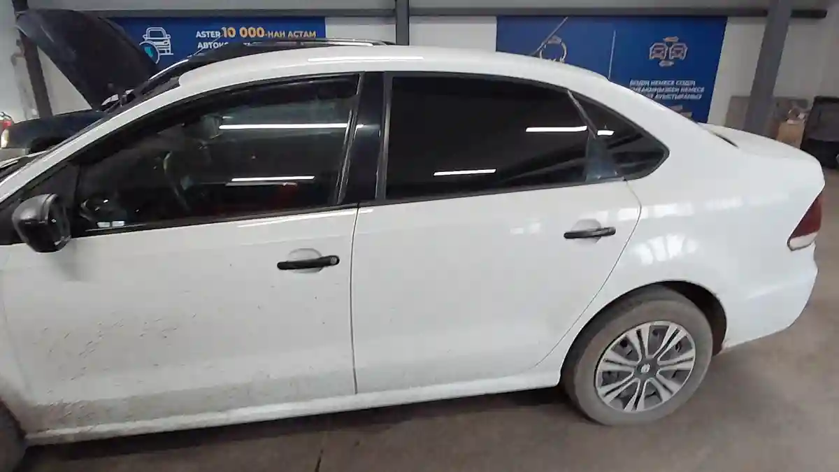 Volkswagen Polo 2016 года за 4 900 000 тг. в Астана