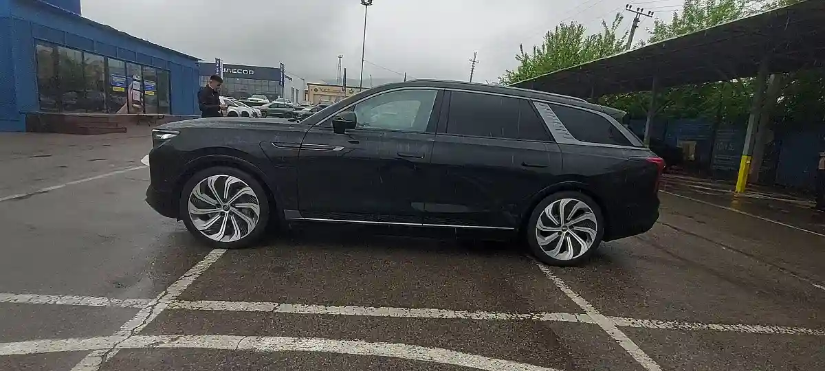 Hongqi E-HS9 2022 года за 35 000 000 тг. в Алматы