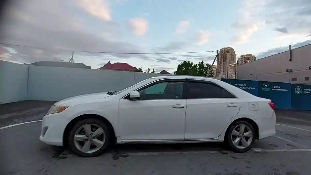 Toyota Camry 2012 года за 7 500 000 тг. в Шымкент