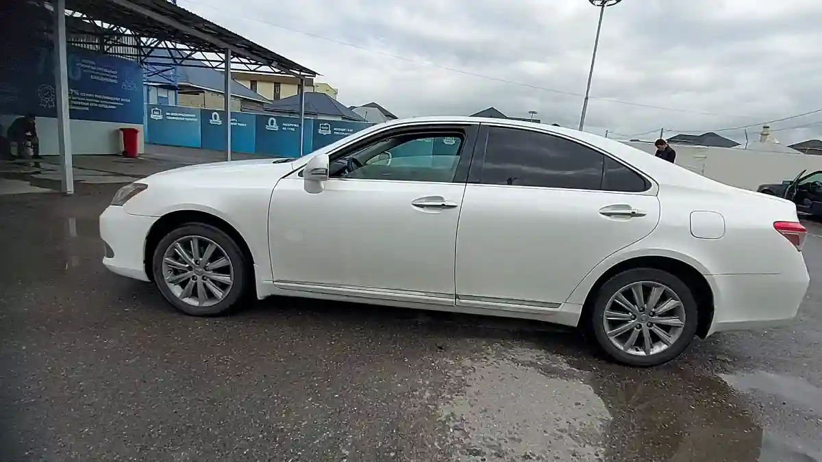 Lexus ES 2011 года за 8 700 000 тг. в Шымкент