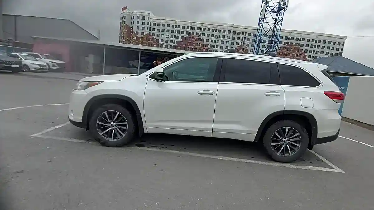 Toyota Highlander 2017 года за 17 500 000 тг. в Шымкент