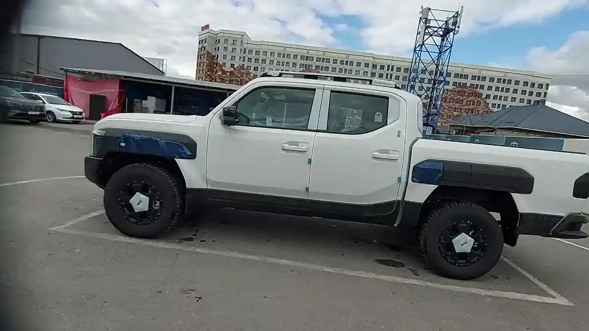 Kia EV9 2025 года за 27 000 000 тг. в Шымкент