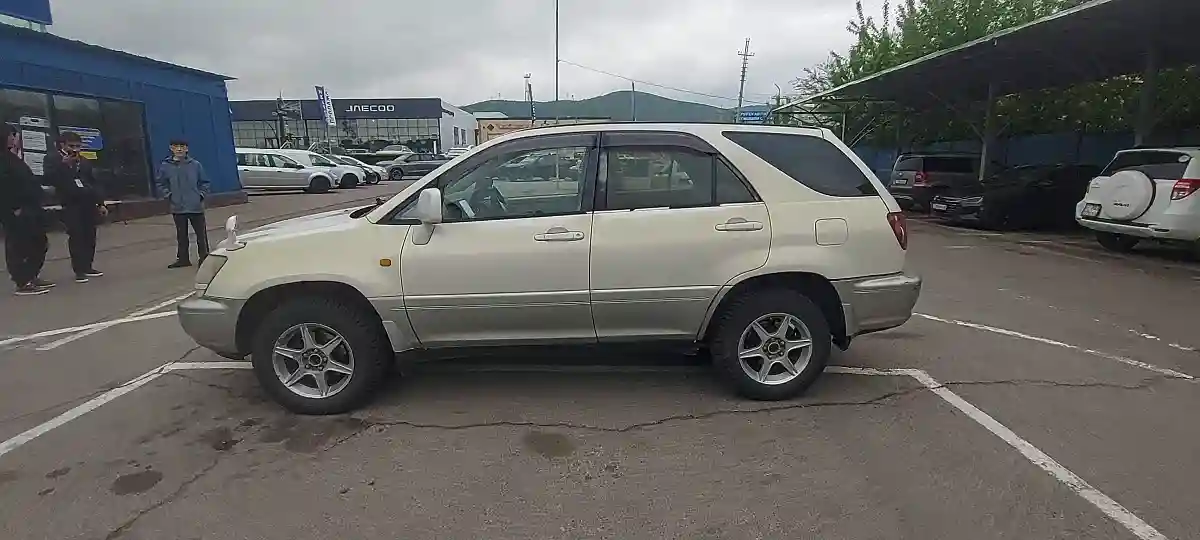 Toyota Harrier 1998 года за 4 000 000 тг. в Алматы