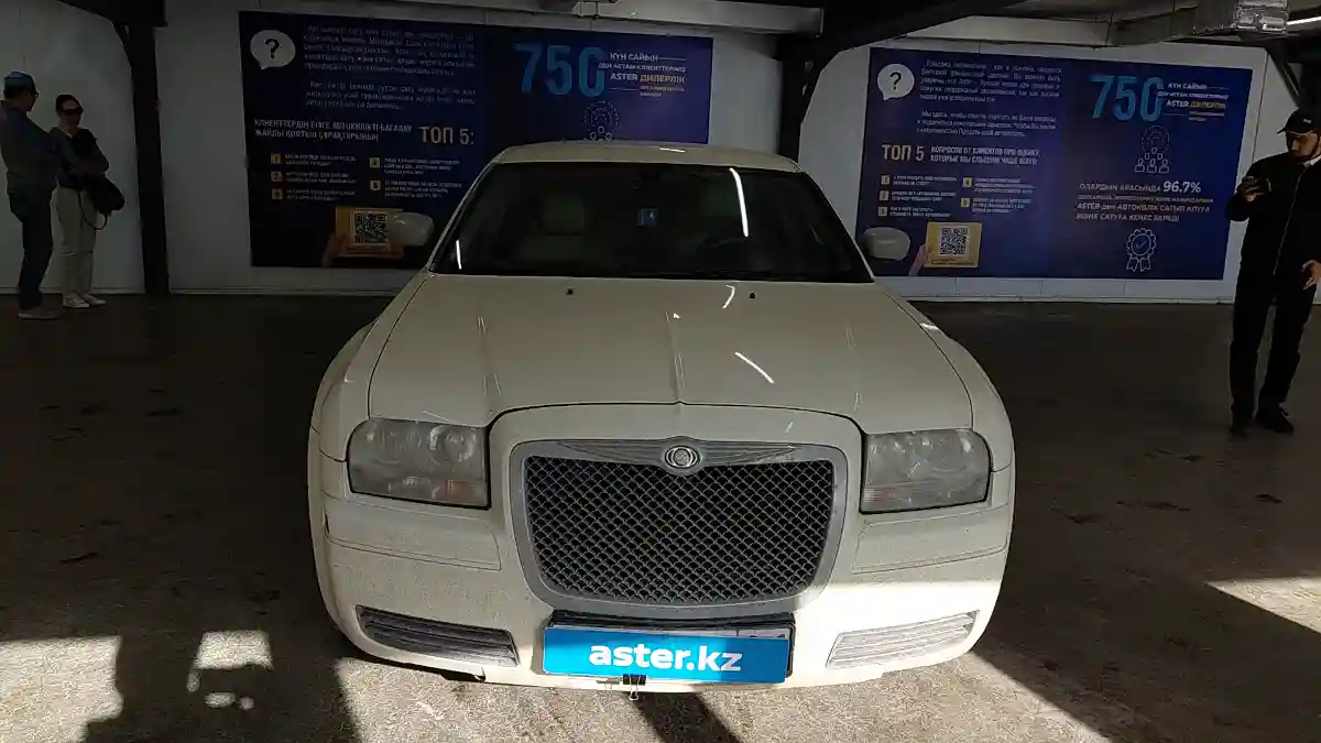 Chrysler 300C 2005 года за 4 000 000 тг. в Астана