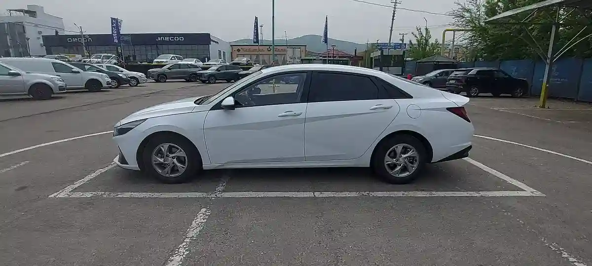 Hyundai Avante 2021 года за 12 000 000 тг. в Алматы