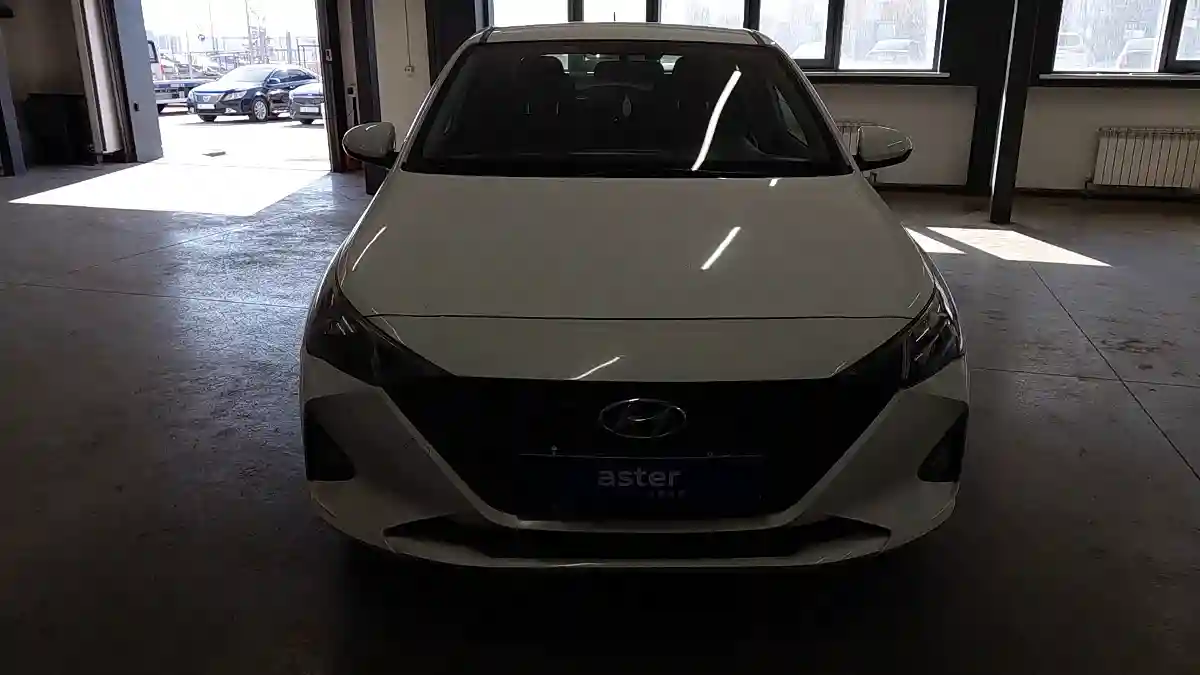 Hyundai Accent 2020 года за 7 500 000 тг. в Астана
